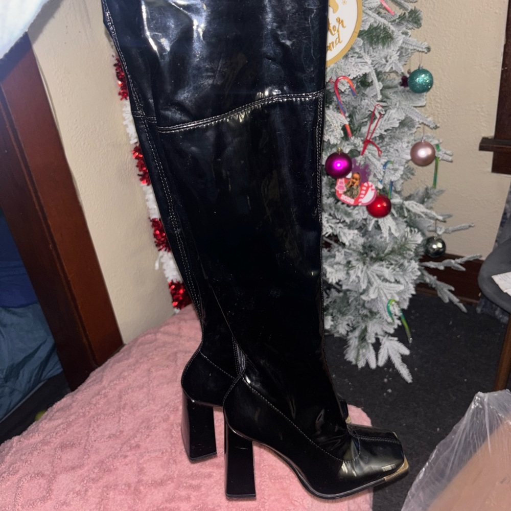 Liquid Black Knee-High Women's Boots